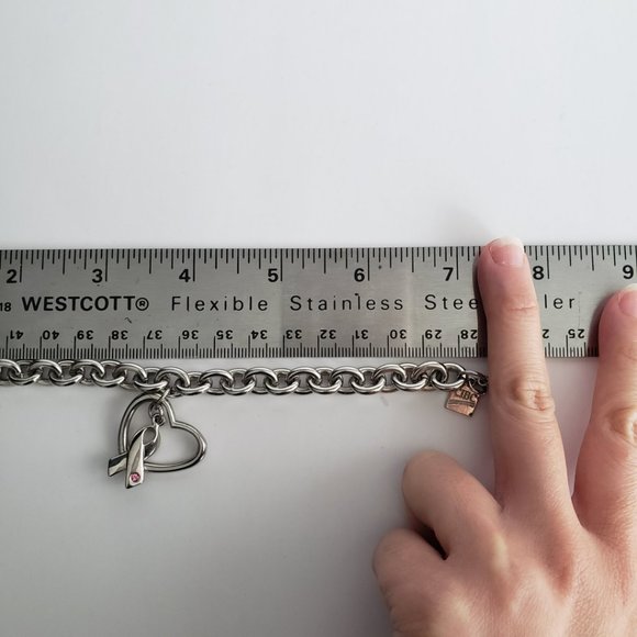 Breast cancer awareness bracelet - CIBC - Picture 7 of 7